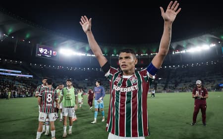 Thiago Silva comemora vitória do Fluminense sobre o Flamengo (Foto: Lucas Meçon/ Fluminense)