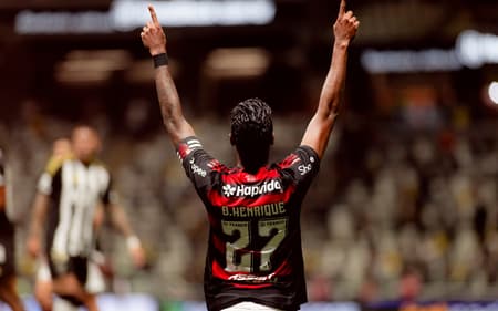 Bruno Henrique comemorando gol do Flamengo (Foto: Adriano Fontes/Flamengo)