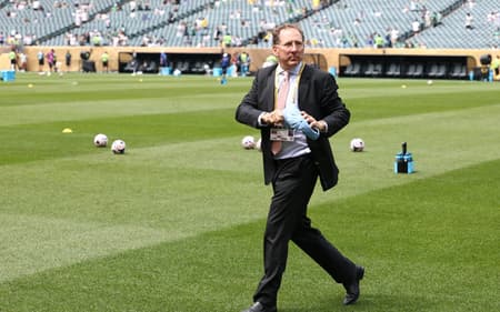 John Textor é o dono da SAF do Botafogo (Foto: Franck Fife/AFP)
