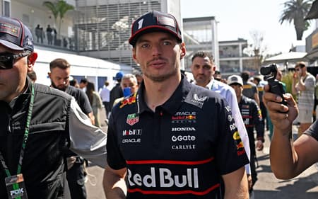 Max Verstappen no paddock do GP do México (Foto: CARL DE SOUZA / AFP)