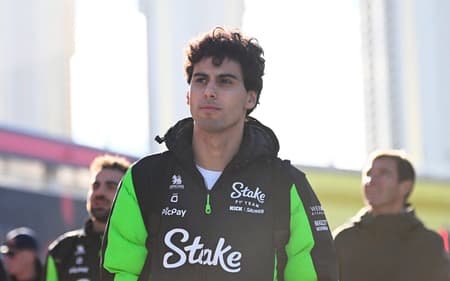 Gabriel Bortoleto no GP de Las Vegas de F1 (Foto: Rudy Carezzevoli/Getty Images/AFP)