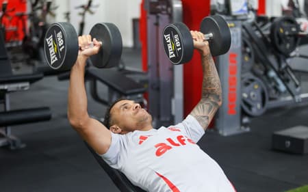 Alan Patriick, meia do Internacional