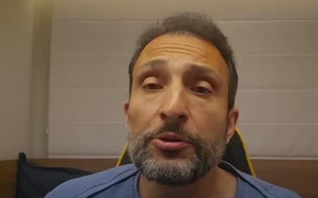 Vitor Sérgio Rodrigues criticou Jorge Carrascal, provável contratação do Flamengo (Foto: Reprodução TNT Sports)