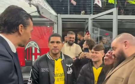 Poatan e Ibraimovich se encontraram em jogo do Milan (Foto: Reprodução)
