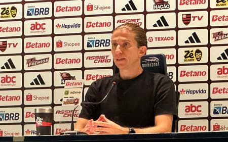 Filipe Luís coletiva Flamengo Fluminense