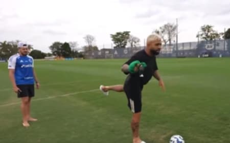 Gabigol explica técnica por trás das suas cobranças de pênalti