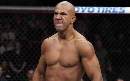 Gregory Robocop comemora vitória no UFC (Foto: Reprodução/Instagram @gregoryrodriguesmma)