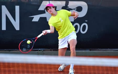 João Fonseca em treino no Rio Open 2025