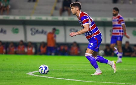 Kuscevic na partida entre Juventude e Fortaleza, pelo Brasileirão (Foto: Luiz Erbes/Agif/Gazeta Press)