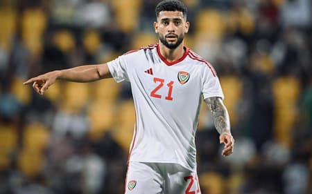 Luan Pereira em ação pela seleção dos Emirados Árabes