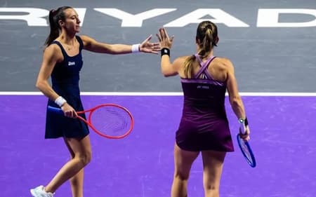 Luisa Stefani - Timea Babos - WTA Finals