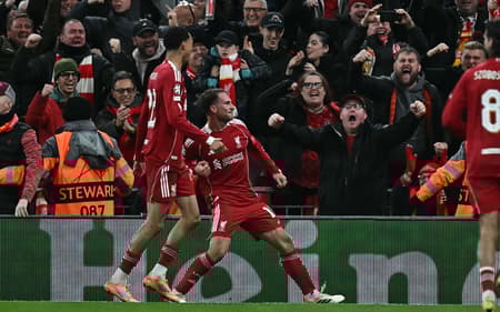 Mac Allister comemorando o gol marcado contra o Real Madrid (Foto: Paul Ellis / AFP)