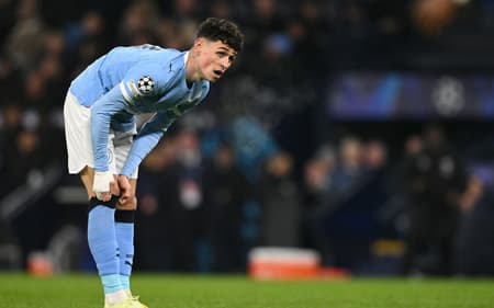 Phil Foden lamentando a derrota do Manchester City (Foto: Oli Scarff)