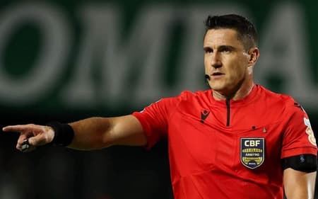 Rafael Rodrigo Klein apitou Flamengo x Vasco (Foto: Cesar Greco/Palmeiras)