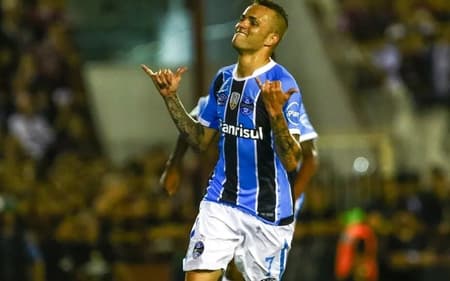 Jogador do Corinthians, Luan foi projetado ao futebol pelo Grêmio
