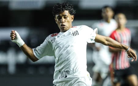 Nadson é um dos destaques do time Sub-20 do Santos. (Foto: Reinaldo Campos/ Santos FC)