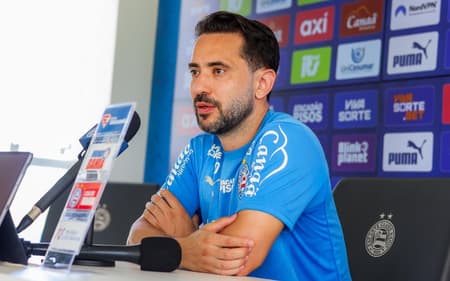 Everton Ribeiro em entrevista coletiva (Foto: Letícia Martins / EC Bahia)