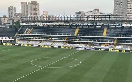 Vila Belmiro está pronta para receber o duelo diante do Sport. (Foto: Juliana Yamaoka/ Lance!)