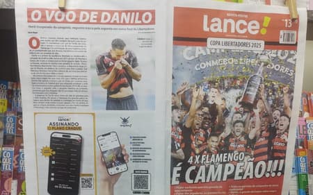 Revista-Pôster do Flamengo nas bancas do Rio de Janeiro (Foto: Divulgação)