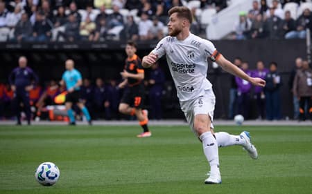Willian Machado na partida entre Corinthians e Ceará, pelo Brasileirão (Foto: Marcus Angelo/Photo Premium/Gazeta Press)