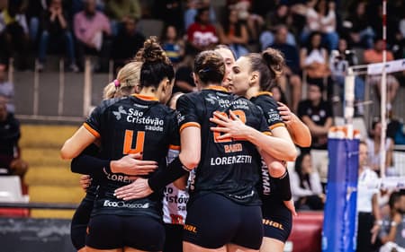 Tijuca e Osasco pela Superliga de vôlei feminino (Foto: Thiago Mendes / TTC)