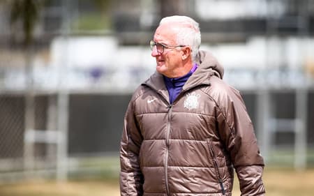 Dorival Jr tem dúvidas no time do Corinthians (Foto: Rodrigo Gazzanel / Agência Corinthians)