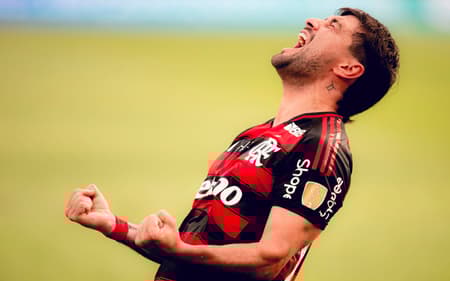 Arrascaeta comemora título da Libertadores. (Foto: Adriano Fontes/Flamengo)