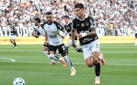 Joaquín Correa durante partida entre Corinthians e Botafogo pelo Brasileirão