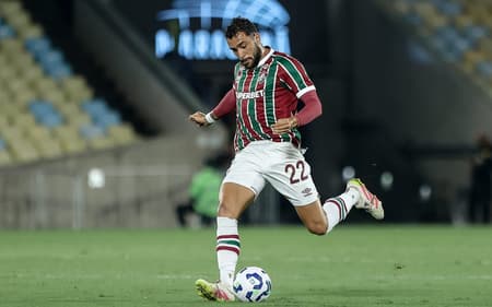 Freytes em campo pelo Fluminense pelo Brasileirão, contra o Ceará (Foto: Lucas Merçon/FFC)