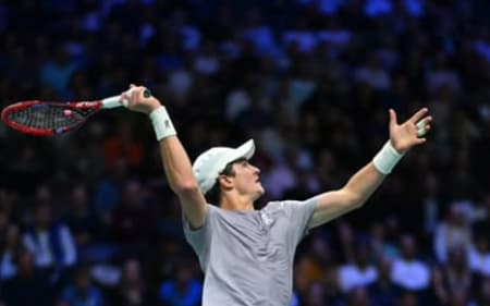João Fonseca em ação no Masters 1000 de Paris (Foto: Corinne Dubreuil)
