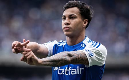 Kaio Jorge comemora seu gol em Cruzeiro x Vitória, no Mineirão Foto: Gustavo Aleixo/Cruzeiro