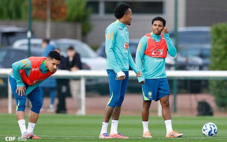 Éder Militão deve aparecer entre os 11 iniciais do Brasil diante de Senegal