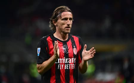 Modric em Milan x Napoli (Foto: Piero Cruciatti / AFP)