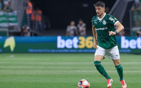 SP &#8211; SAO PAULO &#8211; 02/16/2025 &#8211; PAULISTA 2025, PALMEIRAS x SAO PAULO &#8211; Piquerez player of Palmeiras during the match against Sao Paulo at the Arena Allianz Parque stadium for the 2025 Sao Paulo championship. Photo: Marcello Zambrana/AGIF (via AP)
