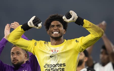 Hugo Souza foi convocado para Seleção Brasileira (Foto: Hedeson Alves/Agif/Gazeta Press)