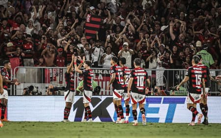 Flamengo ganhou o nono título de Campeonato Brasileiro (Foto: Thiego Mattos/Pera Photo Press/Gazeta Press)