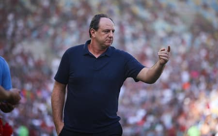 Rogério Ceni comanda o Bahia contra o Fluminense no Maracanã (Foto: Filipe Reveles/Photo Premium/Gazeta Press)
