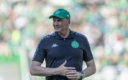 Dal Pozzo comandou o acesso da Chapecoense à Série A (Foto: Liamara Polli/AGIF/GazetaPress)