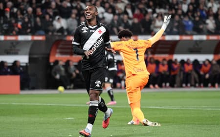 Rayan em ação em Corinthians x Vasco (Foto: Peter Leone/O Fotografico/Gazeta Press)