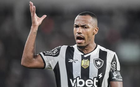 Marlon Freitas vai trocar o Botafogo pelo Palmeiras (Foto: Thiago Ribeiro/Agif/Gazeta Press)