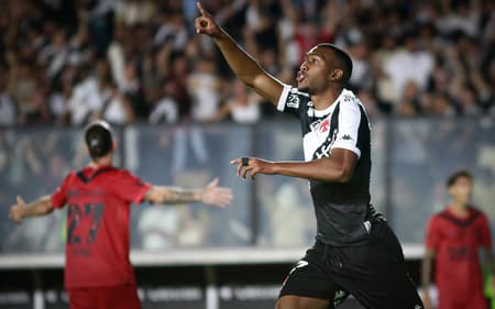 Rayan marcou na vitória do Vasco sobre o Sport (Foto: Matheus Lima/Vasco)