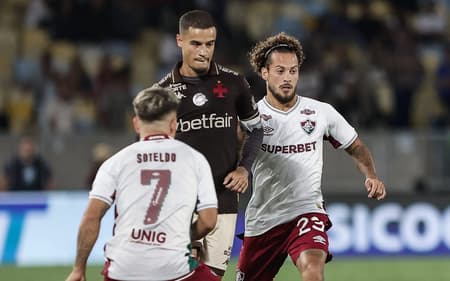 Soteldo em ação em Vasco x Fluminense (Foto: Lucas Merçon/ Fluminense FC)
