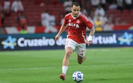 Bruno Gomes, lateral-direito do Internacional