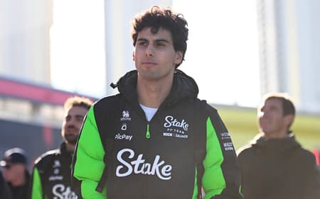 Gabriel Bortoleto no GP de Las Vegas de F1 (Foto: Rudy Carezzevoli/Getty Images/AFP)