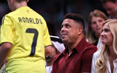 Ronaldo Fenômeno e a esposa, Celina, acompanhando a 'Batalha dos Sexos', em Dubai