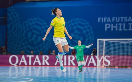 Brasil vence as quartas da Copa do Mundo Feminina de Futsal (Foto: Fabio Souza / CBF)