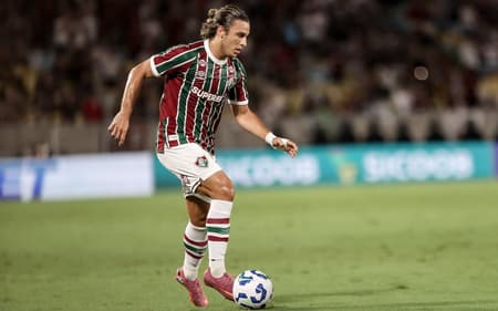 Canobbio em campo pelo Fluminense contra o São Paulo
