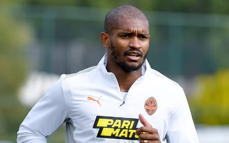 Corinthians tentou a contratação do zagueiro Marlon Santos, mas foi frustrado com ida do jogador ao Fluminense