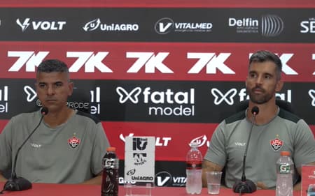 Mário Henrique, treinador do sub-20, e Ricardo Amadeu, Gerente de Base do Vitória (Foto: reprodução / TV Vitória)