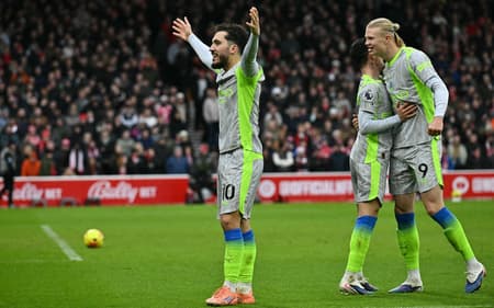 Cherki comemora gol da vitória do Manchester City sobre o Nottingham Forest, pela Premier League